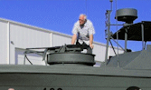 forwardguntub.jpg (46438 bytes)